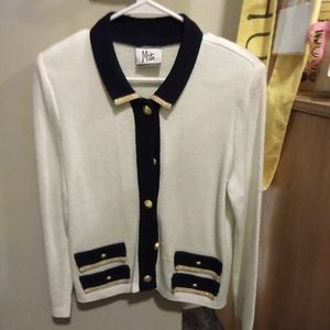 Elegant White and Blue Cardigan